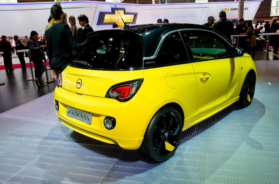  Opel Adam 2013 года  (фото 34 из 107)